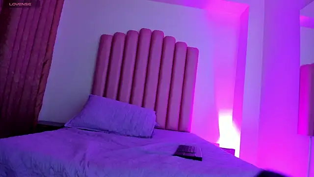 lana_fox01 (T teen) - make me cum!!!