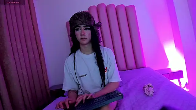 lana_fox01 (T teen) - make me cum!!!