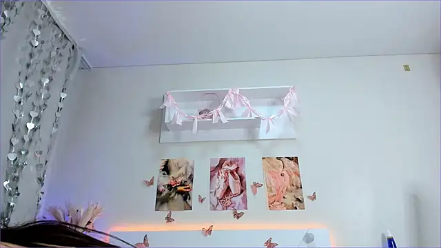Milly_Lane webcam