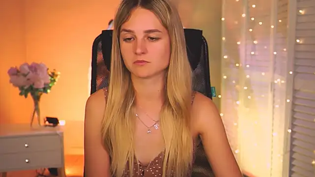 deboralarson (Ask my age) - Put your feet on the table