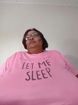 nancy111 (F milf) - Make me squit and cum on my toy