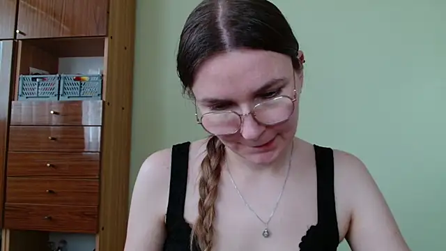 LooveELLYx webcam