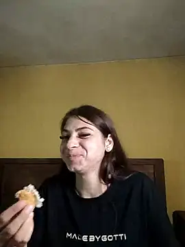 AntoniaHottie webcam