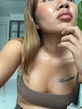 Alittleasiangirl webcam