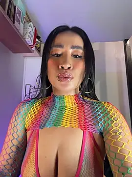 AsianMilfSheryl webcam