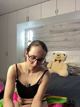 Watch MartiniiSelenna live on EroticFlix - High definition streams