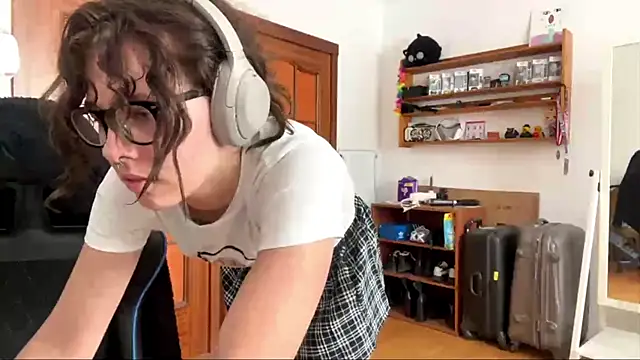pillowpeachx - PillowPeachX's free webcam - UK Sex Cams
