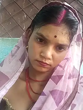 Jooli_cuty live cam on StripChat
