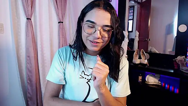 Candyy_doll__ webcam