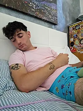 Thelouniost334___ webcam