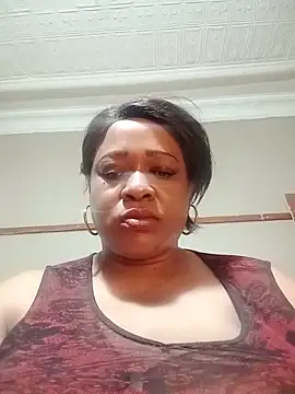 BUSTYQUEEN56_ webcam