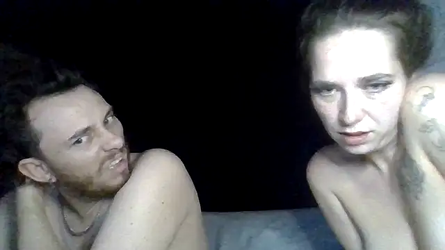Cloudyydayzz webcam