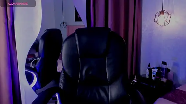miafox__ webcam