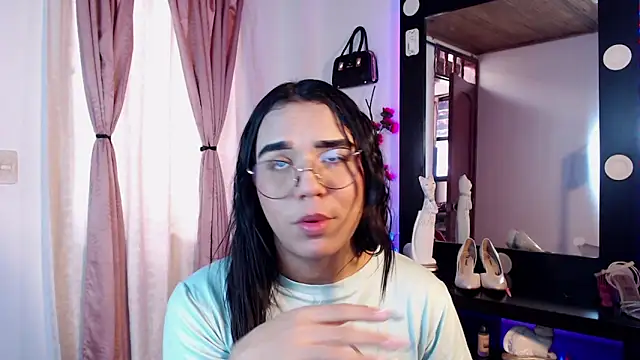 Candyy_doll__ live sex cam