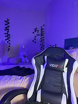 Watch S_Beck live on EroticFlix - High definition streams
