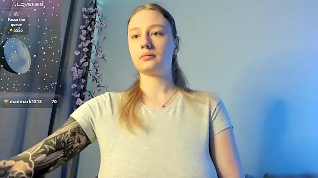 NicolePax webcam