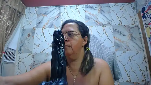 alina_maturehot webcam