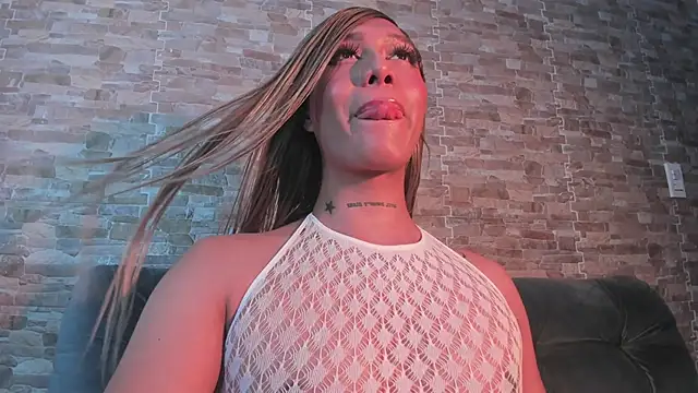 Dreams_Chloe webcam