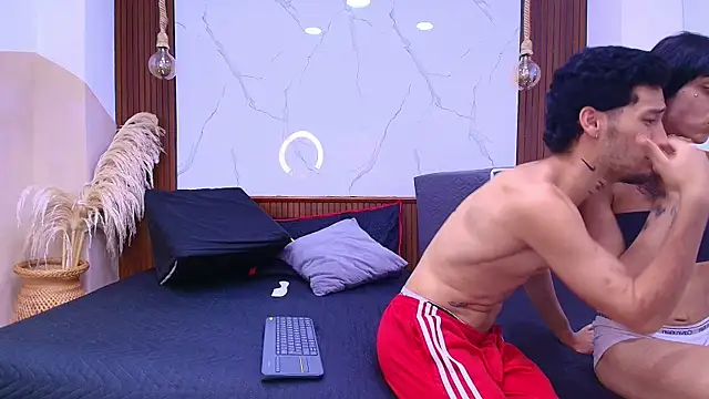 Loversinfire2 webcam
