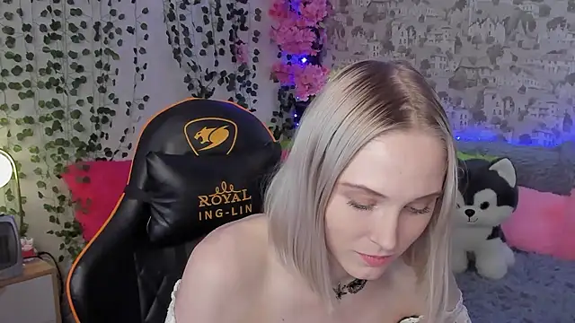 Gina_Gina_love webcam