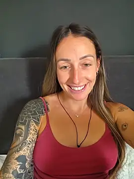 NicoleKaiser