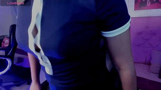 miafox__ webcam