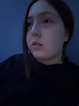 charmingvikii's live room
