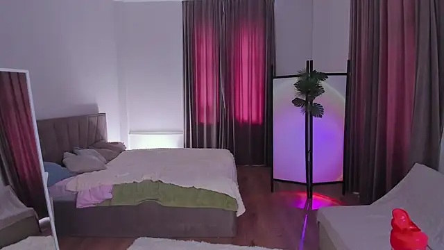 Nora_adore_ya webcam