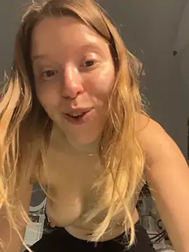 Watch kimczii live on EroticFlix - High definition streams