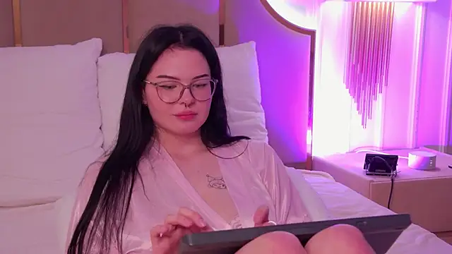 CindyMil live cam on StripChat
