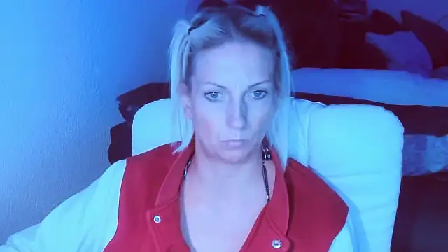 SexyJulia21 webcam