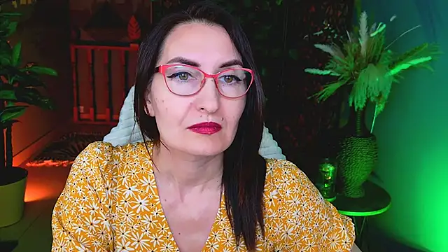 UnaTerra live cam on StripChat