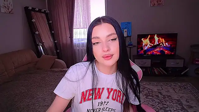 online nude webcam YoursLina