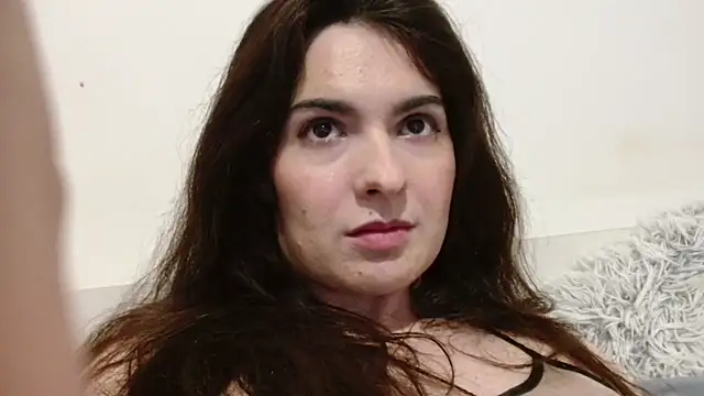 desirmiss1 (F young) - gode pussy 4 mn