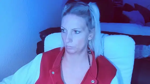 SexyJulia21 webcam