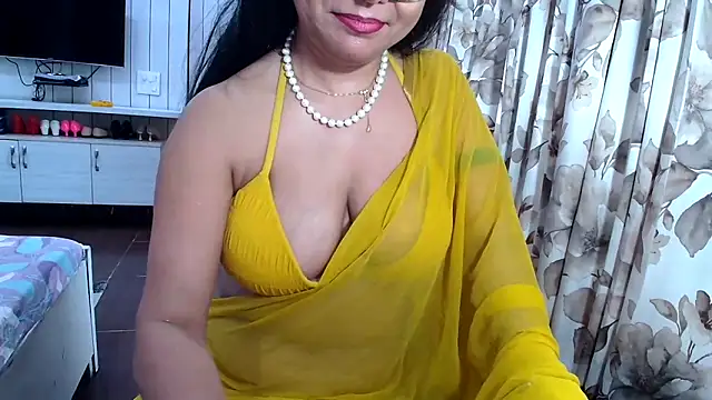 yourradhika webcam