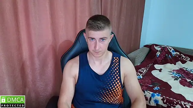 smanking22 live cam on StripChat