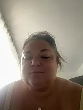MikyVesela live cam on StripChat