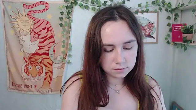 VeryVeryVeryShy_ live cam on StripChat