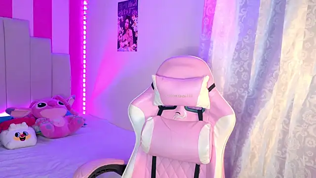 AliiceBrown_ webcam