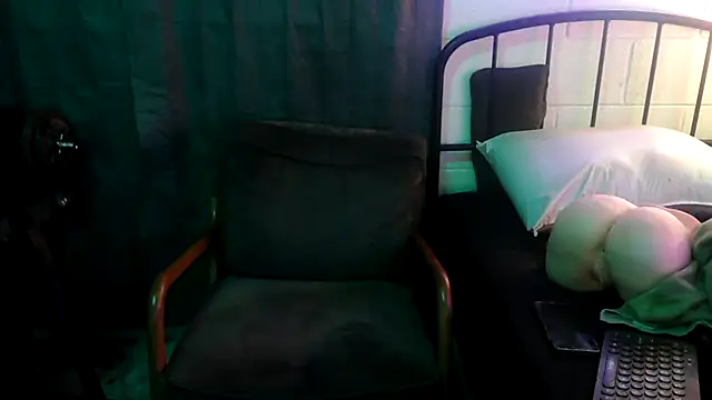 k1oudE webcam