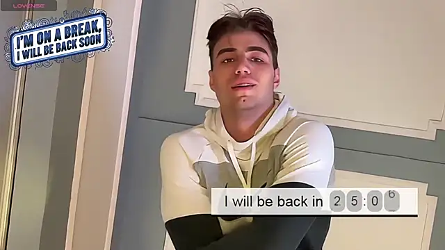 Kyle_Baker webcam