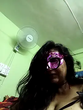 LOVE__RANI webcam