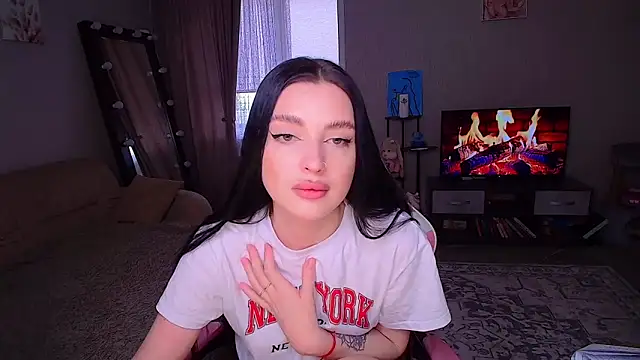 yoursLina webcam