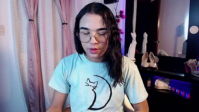 Candyy_doll__ webcam