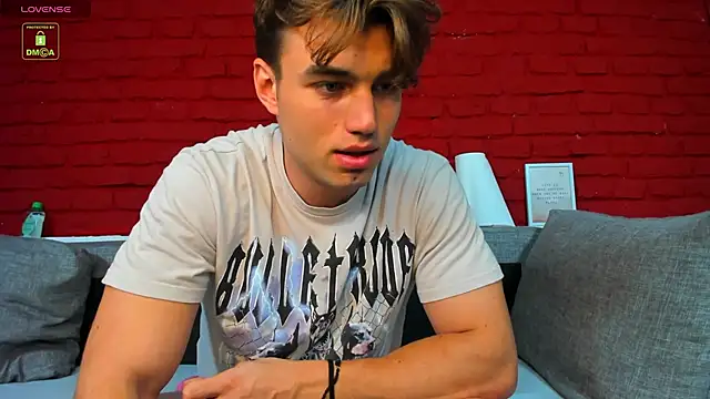Kyle_Baker webcam