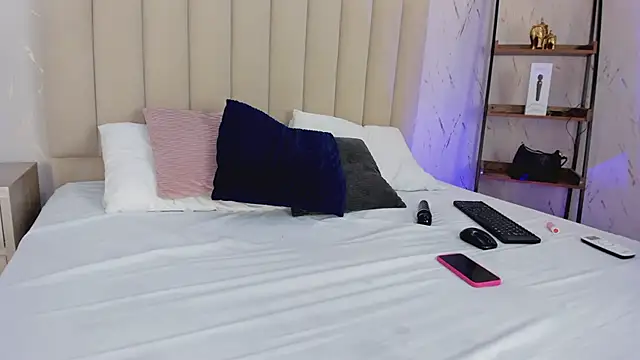 LilithHarperr_ webcam