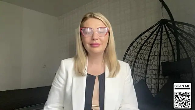 Blondie_xoxoxo webcam