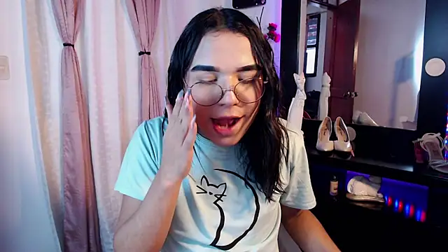 Candyy_doll__ webcam