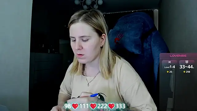 Olivia_Munk webcam